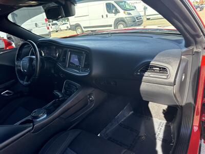 2020 Dodge Challenger SXT   - Photo 20 - Dallas, TX 75252
