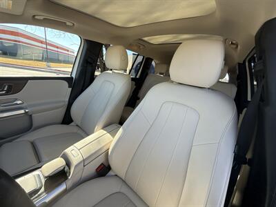 2023 Mercedes-Benz EQB EQB 300 4MATIC   - Photo 35 - Dallas, TX 75252