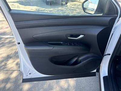 2025 Hyundai TUCSON SEL   - Photo 12 - Dallas, TX 75252