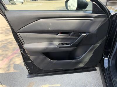 2024 Mazda CX-50 2.5 S Preferred   - Photo 12 - Dallas, TX 75252