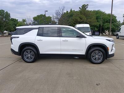 2025 Chevrolet Traverse LT   - Photo 8 - Dallas, TX 75252