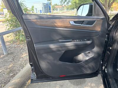 2025 Volkswagen Atlas SE   - Photo 10 - Dallas, TX 75252