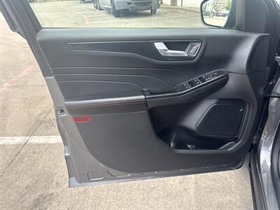 2025 Ford Escape ST-Line   - Photo 12 - Dallas, TX 75252