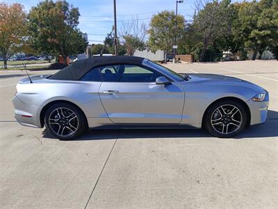 2022 Ford Mustang EcoBoost Premium   - Photo 8 - Dallas, TX 75252