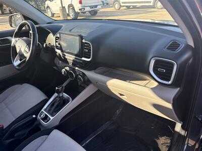 2024 Hyundai VENUE SEL   - Photo 20 - Dallas, TX 75252