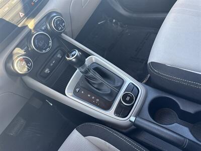 2024 Hyundai VENUE SEL   - Photo 27 - Dallas, TX 75252