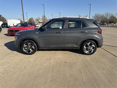 2024 Hyundai VENUE SEL   - Photo 4 - Dallas, TX 75252