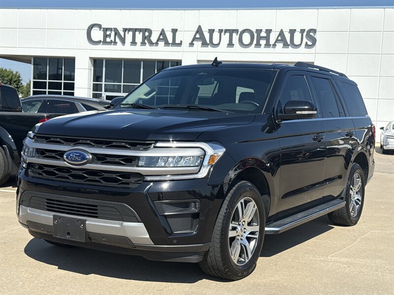 2022 Ford Expedition XLT - Photo 1 - Dallas, TX 75252