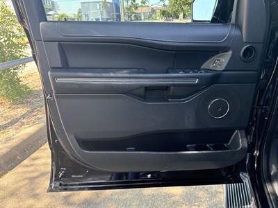 2022 Ford Expedition XLT   - Photo 10 - Dallas, TX 75252
