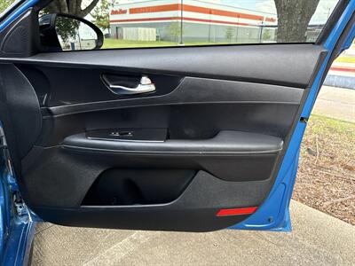 2023 Kia Forte GT-Line - Photo 14 - Dallas, TX 75252