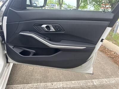 2025 BMW 330i   - Photo 14 - Dallas, TX 75252