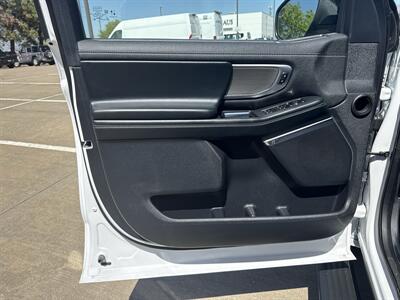 2025 Ford Expedition MAX Platinum   - Photo 10 - Dallas, TX 75252