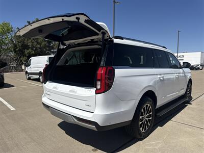 2025 Ford Expedition MAX Platinum   - Photo 18 - Dallas, TX 75252