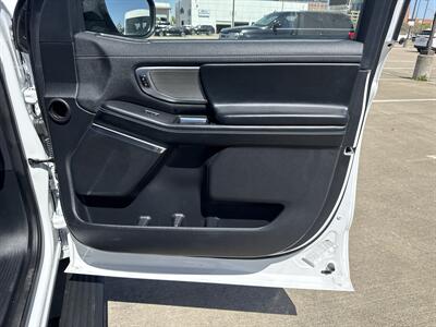 2025 Ford Expedition MAX Platinum   - Photo 14 - Dallas, TX 75252