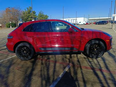 2023 Porsche Macan   - Photo 3 - Dallas, TX 75252