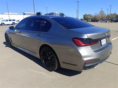 2022 BMW 740i   - Photo 5 - Dallas, TX 75252