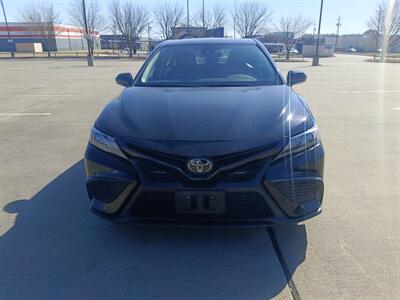 2022 Toyota Camry SE   - Photo 2 - Dallas, TX 75252