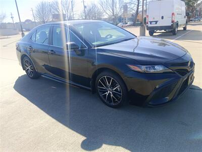 2022 Toyota Camry SE   - Photo 7 - Dallas, TX 75252