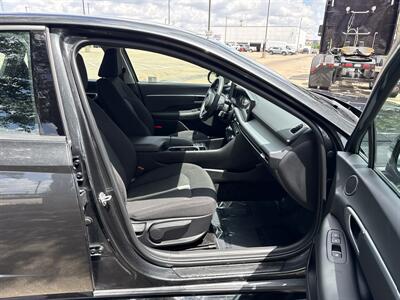 2025 Hyundai SONATA SEL   - Photo 17 - Dallas, TX 75252