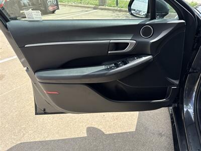 2025 Hyundai SONATA SEL   - Photo 10 - Dallas, TX 75252