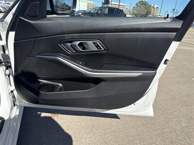 2022 BMW 330i - Photo 14 - Dallas, TX 75252