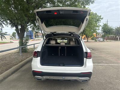 2021 Mercedes-Benz GLC GLC 300   - Photo 15 - Dallas, TX 75252