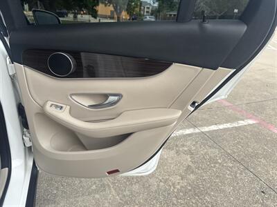 2021 Mercedes-Benz GLC GLC 300   - Photo 13 - Dallas, TX 75252