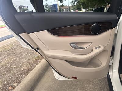 2021 Mercedes-Benz GLC GLC 300   - Photo 12 - Dallas, TX 75252