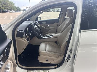 2021 Mercedes-Benz GLC GLC 300   - Photo 19 - Dallas, TX 75252