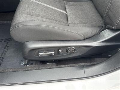 2024 Honda Accord Hybrid Sport   - Photo 17 - Dallas, TX 75252