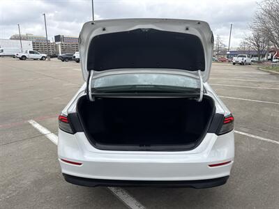 2024 Honda Accord Hybrid Sport   - Photo 14 - Dallas, TX 75252