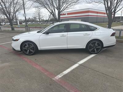 2024 Honda Accord Hybrid Sport   - Photo 4 - Dallas, TX 75252