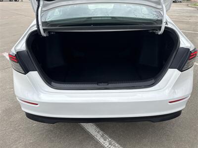 2024 Honda Accord Hybrid Sport   - Photo 15 - Dallas, TX 75252