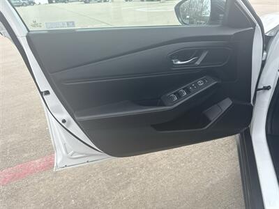 2024 Honda Accord Hybrid Sport   - Photo 10 - Dallas, TX 75252