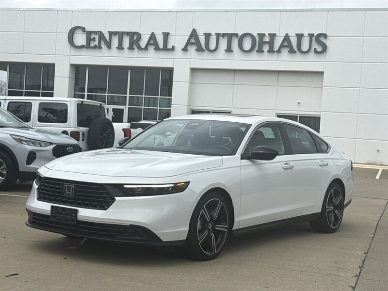 2024 Honda Accord Hybrid Sport   - Photo 1 - Dallas, TX 75252