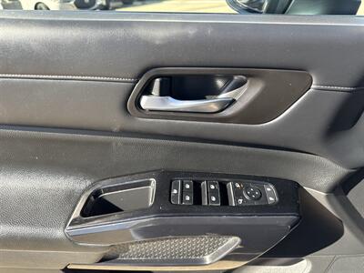 2022 Nissan Pathfinder SV   - Photo 11 - Dallas, TX 75252