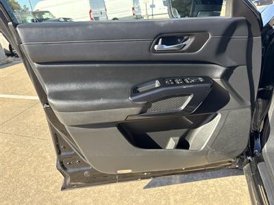 2022 Nissan Pathfinder SV   - Photo 10 - Dallas, TX 75252