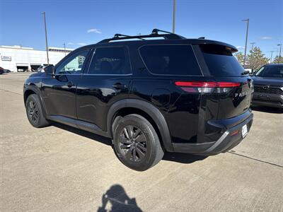 2022 Nissan Pathfinder SV   - Photo 5 - Dallas, TX 75252