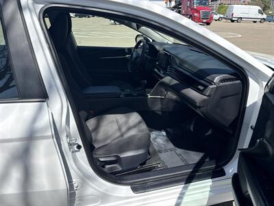 2025 Toyota Camry LE   - Photo 17 - Dallas, TX 75252