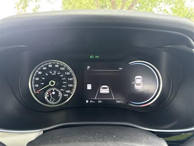 2025 Genesis G70 2.5T Standard   - Photo 21 - Dallas, TX 75252