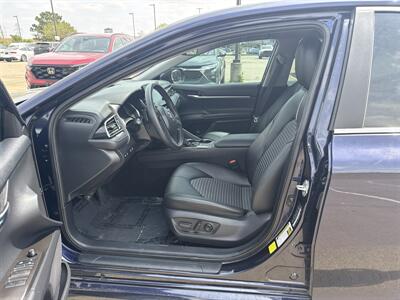 2022 Toyota Camry SE   - Photo 17 - Dallas, TX 75252