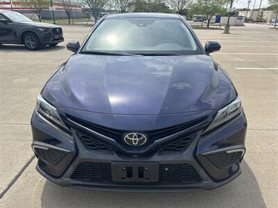 2022 Toyota Camry SE   - Photo 2 - Dallas, TX 75252