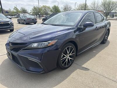2022 Toyota Camry SE   - Photo 3 - Dallas, TX 75252