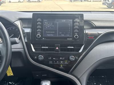 2022 Toyota Camry SE   - Photo 26 - Dallas, TX 75252