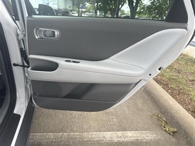 2024 Hyundai IONIQ 6 SEL   - Photo 13 - Dallas, TX 75252