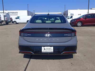 2024 Hyundai SONATA SEL   - Photo 6 - Dallas, TX 75252