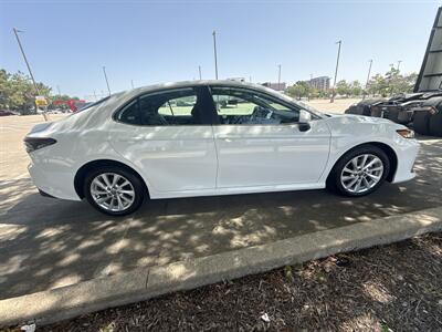 2025 Toyota Camry SE   - Photo 8 - Dallas, TX 75252