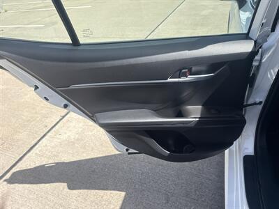 2025 Toyota Camry SE   - Photo 11 - Dallas, TX 75252