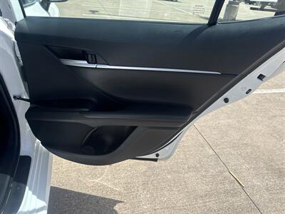 2025 Toyota Camry SE   - Photo 12 - Dallas, TX 75252