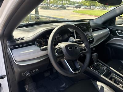 2026 Jeep Compass Limited   - Photo 19 - Dallas, TX 75252